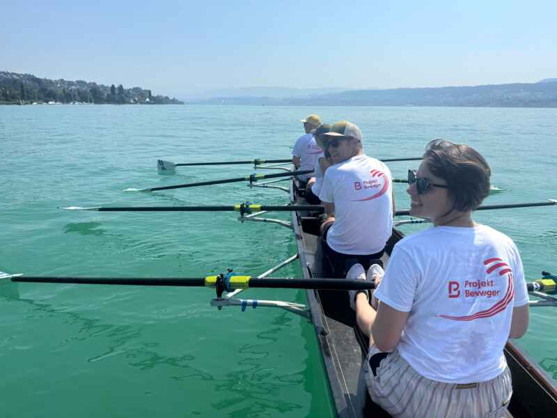 Gemeinsam im Takt – unser Team-Ausflug auf dem Zürichsee